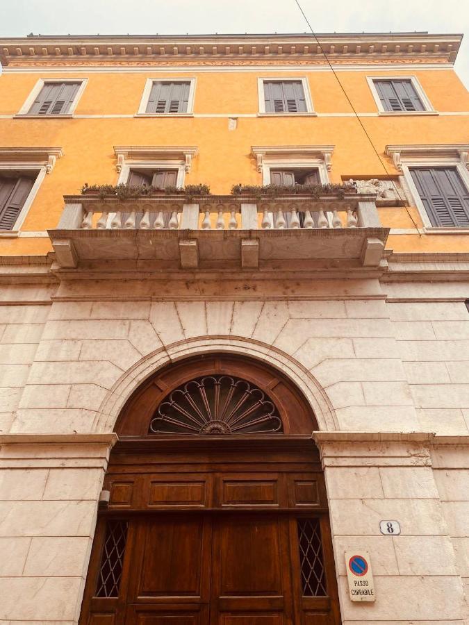 Mario Number 8 Appartement Verona Buitenkant foto
